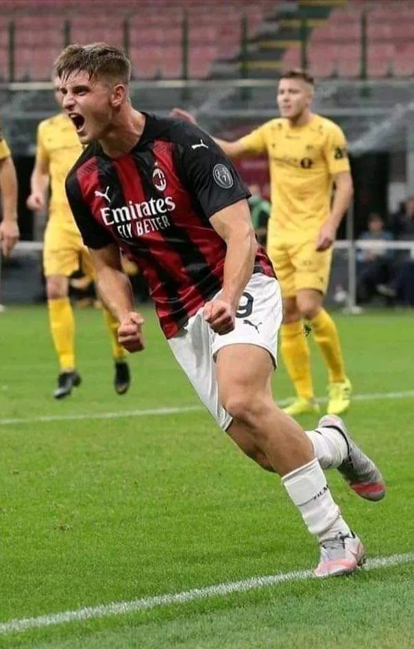 9931309d-12d4-49b5-96a7-a5f58aa5bd62_web 9931309d 12d4 49b5 96a7 a5f58aa5bd62 web